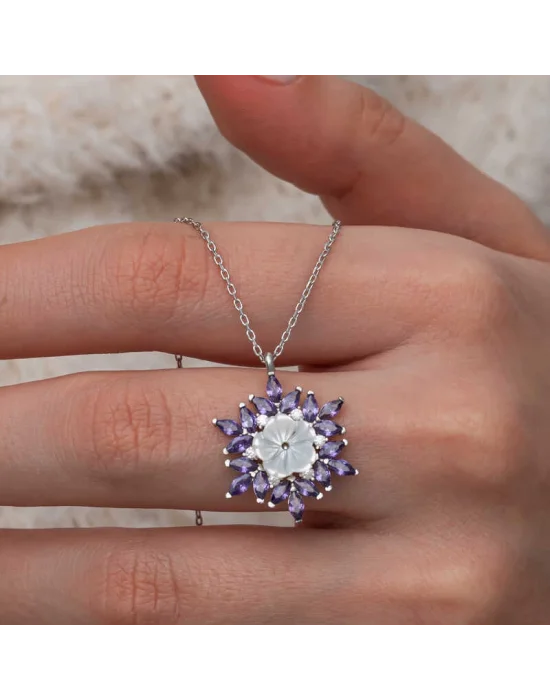 Gümüş Mor Lotus Desenli Çiçek Kadın Kolye