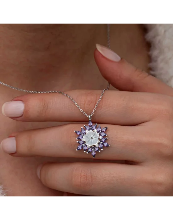 Gümüş Mor Lotus Desenli Çiçek Kadın Kolye