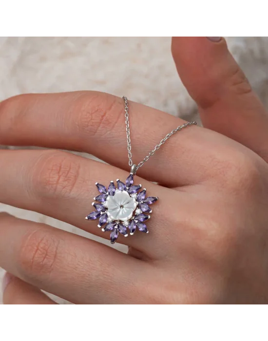 Gümüş Mor Lotus Desenli Çiçek Kadın Kolye