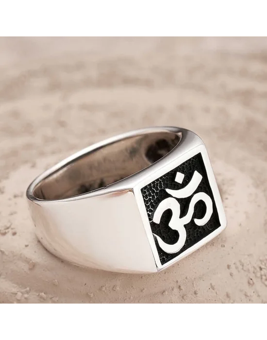 Gümüş Om Sembolü Erkek Yüzük