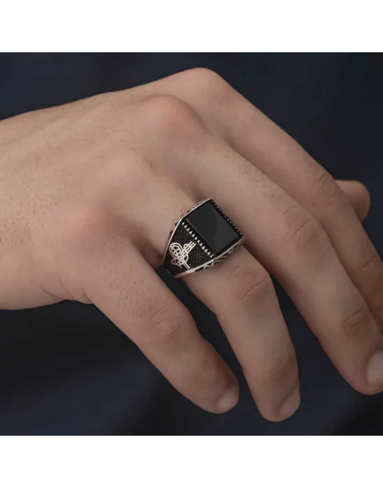 Gümüş Oniks Taşlı Tuğra Erkek Yüzük