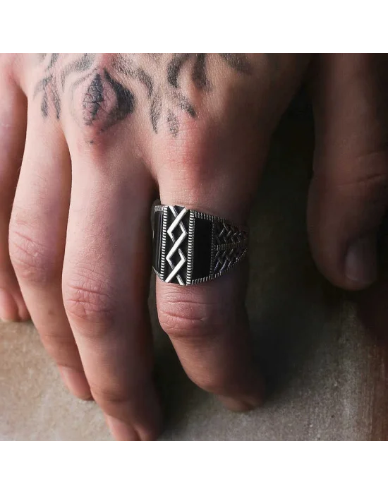 Gümüş OniksTaşlı Erkek Yüzük