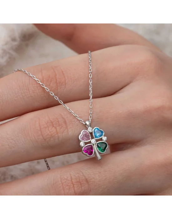 Gümüş Renkli Taşlı Kalp Figürlü Yonca Kolye