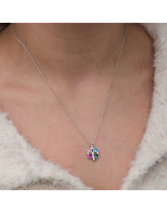 Gümüş Renkli Taşlı Kalp Figürlü Yonca Kolye