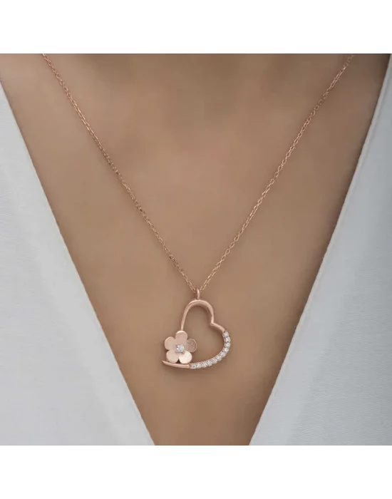 Gümüş Rose Çiçekli Kalp Kadın Kolye
