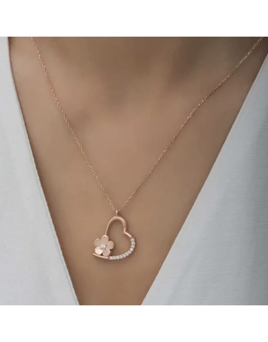 Gümüş Rose Çiçekli Kalp Kadın Kolye