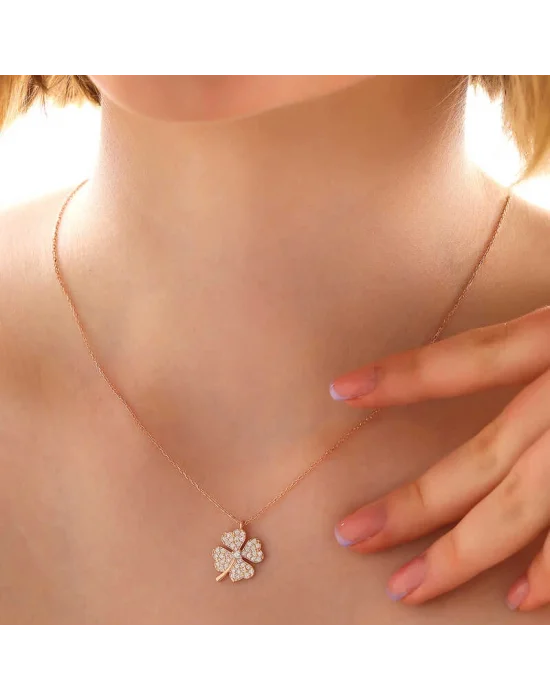 Gümüş Rose Dört Yapraklı Yonca Kadın Kolye