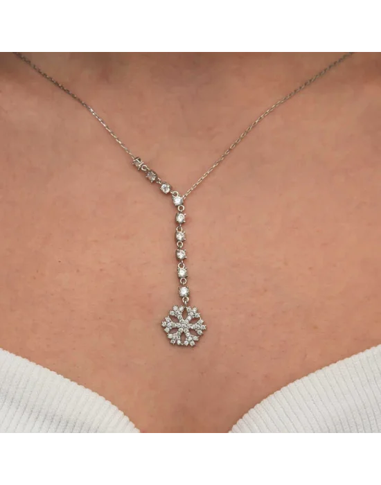 Gümüş Sıralı Zirkon Taşlı Kar Tanesi Kadın Kolye