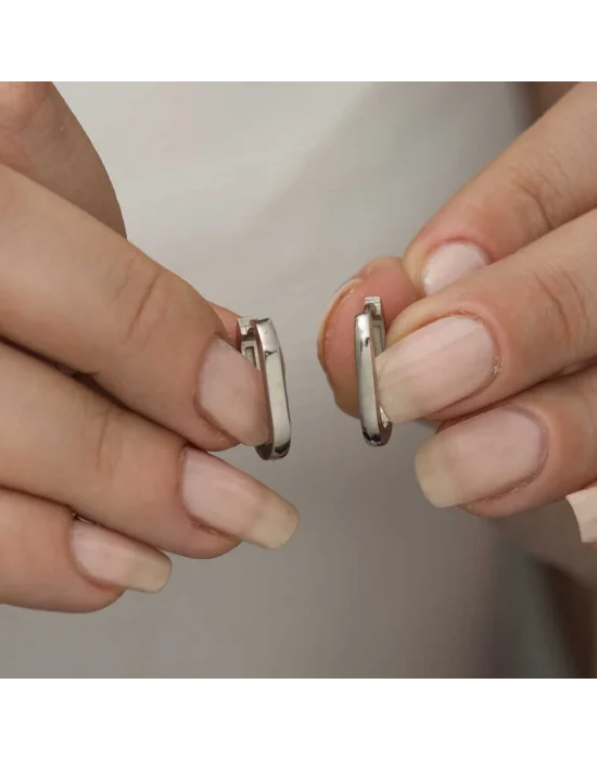 Gümüş Taşsız J Bayan Küpe