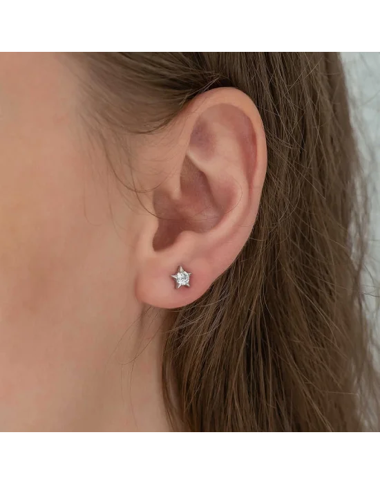 Gümüş Tek Taşlı Yıldız Çivili Bayan Küpe