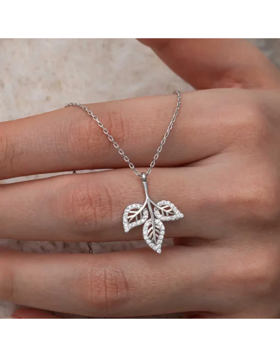 Gümüş Üç Yaprak Kadın Kolye