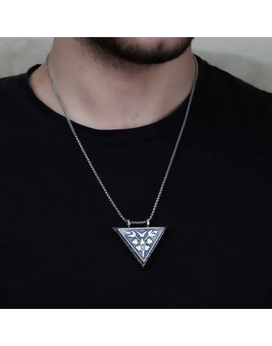 Gümüş Üçgen İçi Açılabilen Çiçek Muskalık Kolye