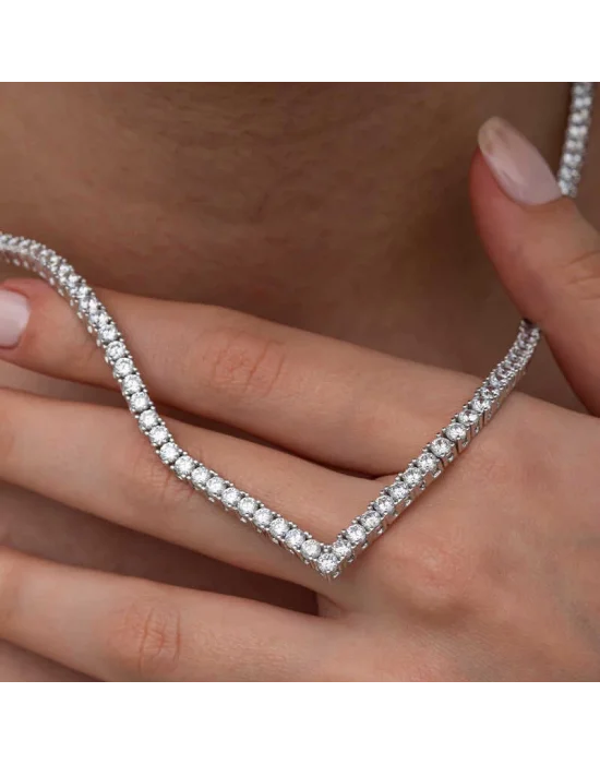 Gümüş V Model Su Yolu Kadın Kolye