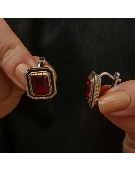 Gümüş Yakut Taşlı Otantik Kadın Küpe