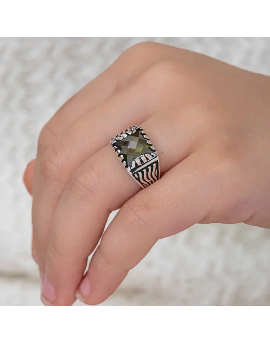 Gümüş Zeytin Yeşili Zirkon Taşlı Çocuk Erkek Yüzük