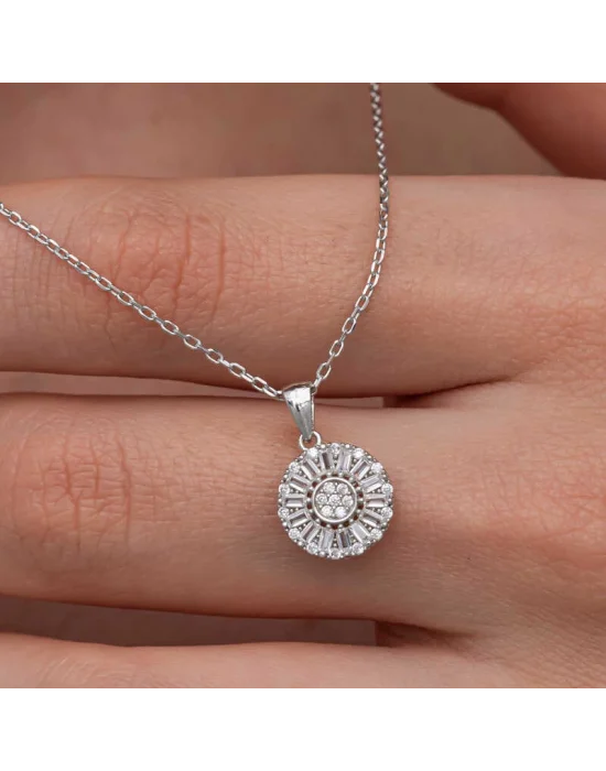 Gümüş Zirkon Taşlı Yuvarlak Kadın Kolye