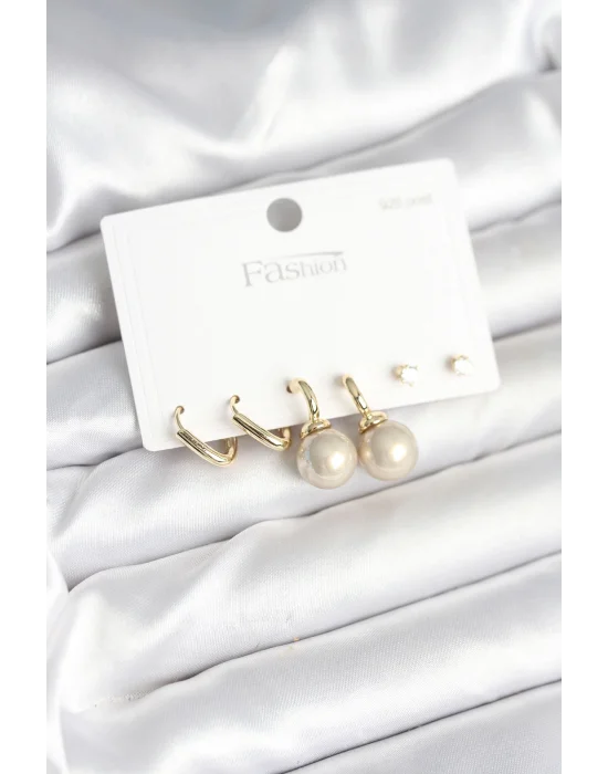 Pirinç Gold Renk İnci Detaylı 925 Gümüş Çivili Kadın Küpe Seti