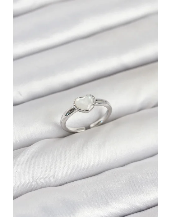 Pirinç Gümüş Renk Kalpli Kadın Yüzük