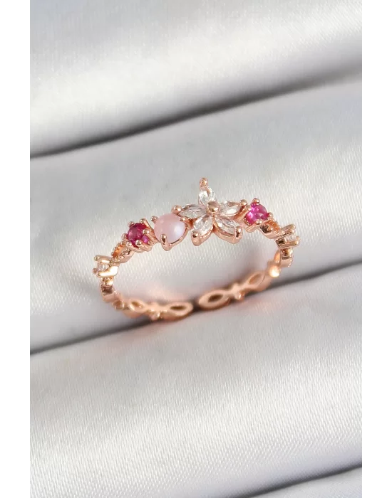 Pirinç Papatya Figürlü Zirkon Taşlı Rose Gold Renk Ayarlanabilir Kadın Yüzük