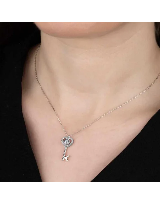 Swarovski Taşlı Gümüş Anahtar Bayan Kolye