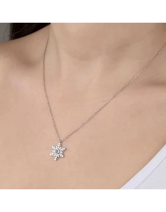 Swarovski Taşlı Gümüş Kartanesi Bayan Kolye