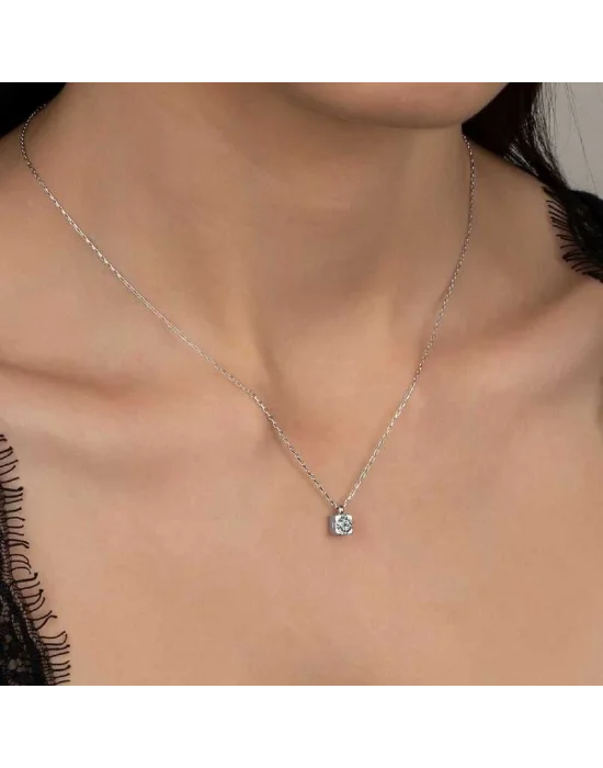 Swarovski Taşlı Gümüş Tektaş Bayan Kolye