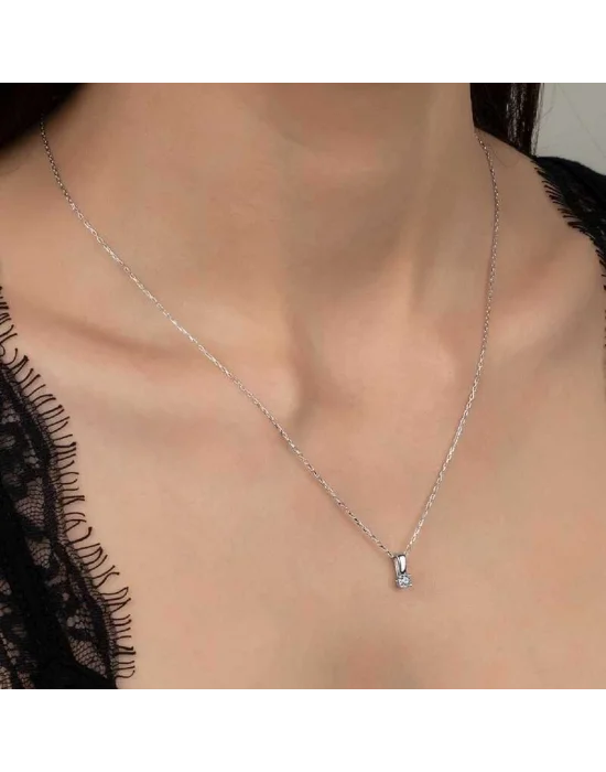 Swarovski Taşlı Gümüş Tektaş Bayan Kolye