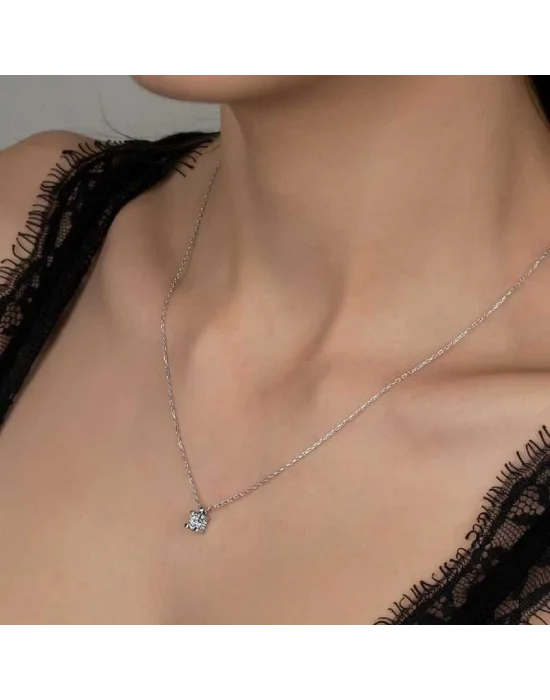 Swarovski Taşlı Gümüş Tektaş Bayan Kolye