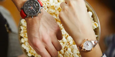 Saat Neden Sol Kola Takılır?