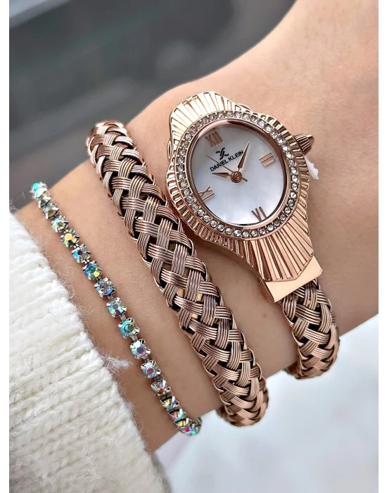 Daniel Klein Premium Yılan Model Dolamalı Kadın Kol Saati 23 mm