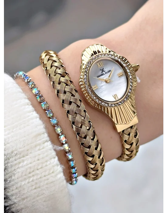 Daniel Klein Premium Yılan Model Dolamalı Kadın Kol Saati 23 mm