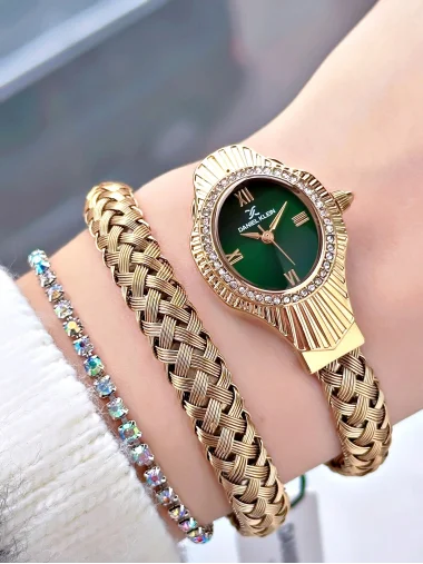 Daniel Klein Premium Yılan Model Dolamalı Kadın Kol Saati 23 mm