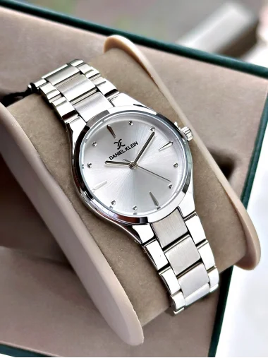 Daniel Klein Gümüş Renk Çelik Kordon Kadın Kol Saati 30 mm