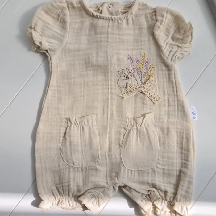 Müslin Kumaş Çiçek Nakışlı Pamuklu Kız Bebek Tulum