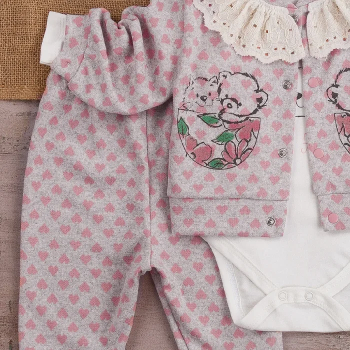 Brode İşlemeli Kalp Desenli 3lü Hırkalı Kız Bebek Takım