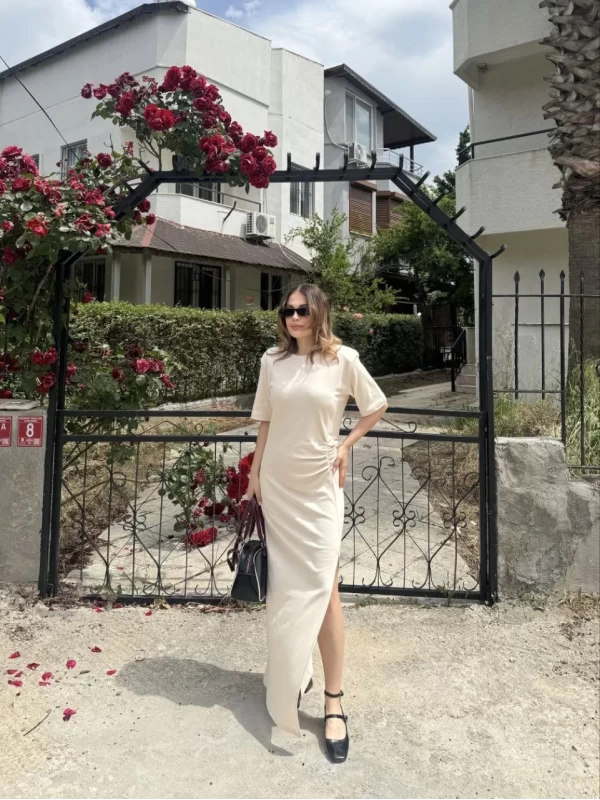 Kadın Kısa Kollu Uzun Yandan Yırtmaçlı Elbise - Beyaz