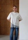 Eteği Dantelli T-shirt Beyaz