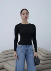 Bisiklet Yaka Parmak Geçirmeli Bluz Siyah