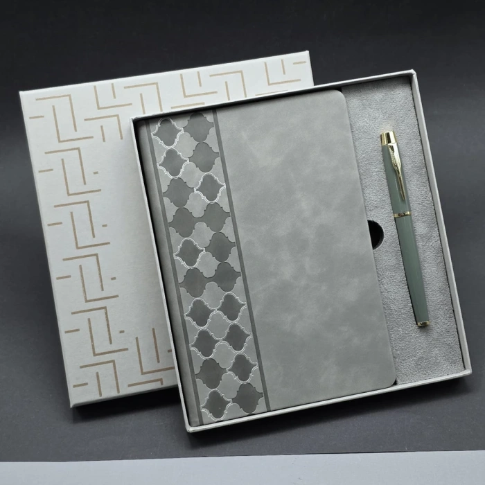 Kutulu Gri Defter Ve Metal Kalem Seti