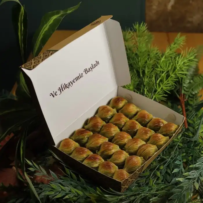 Midye Baklava