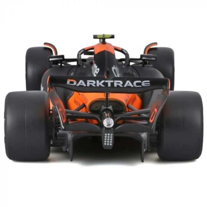 1:24 Ölçekli Formula 1 Model Araba: McLaren MCL38