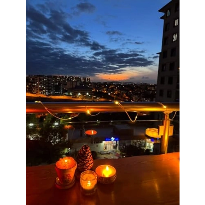 10 Metre Uzunlukta USB ile Şarj Edilebilir Kamp Işığı