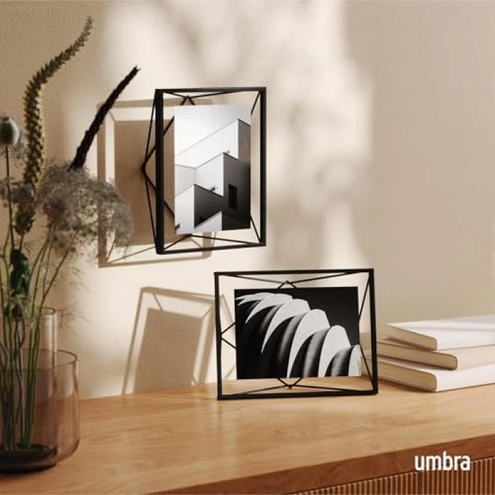 10x15 cm Siyah Metal Resim Çerçevesi - Modern ve Şık
