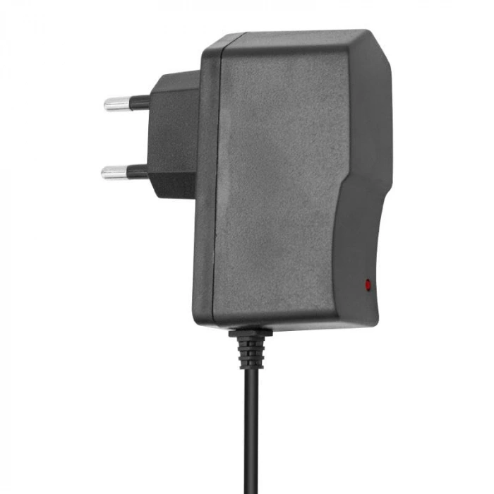 12 Volt Adaptör, 1 Amper 3.5 * 1.35 mm Uçlu Tasarım