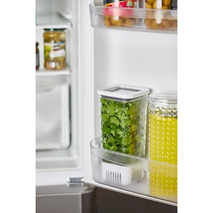 1700 ml Kapasiteli Kare Saklama Kabı, Pratik ve Kullanışlı