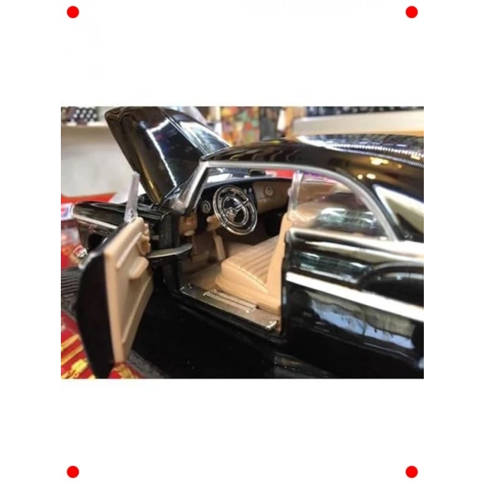 1955 Model C300 Koleksiyonluk Araba 1:24 - Siyah