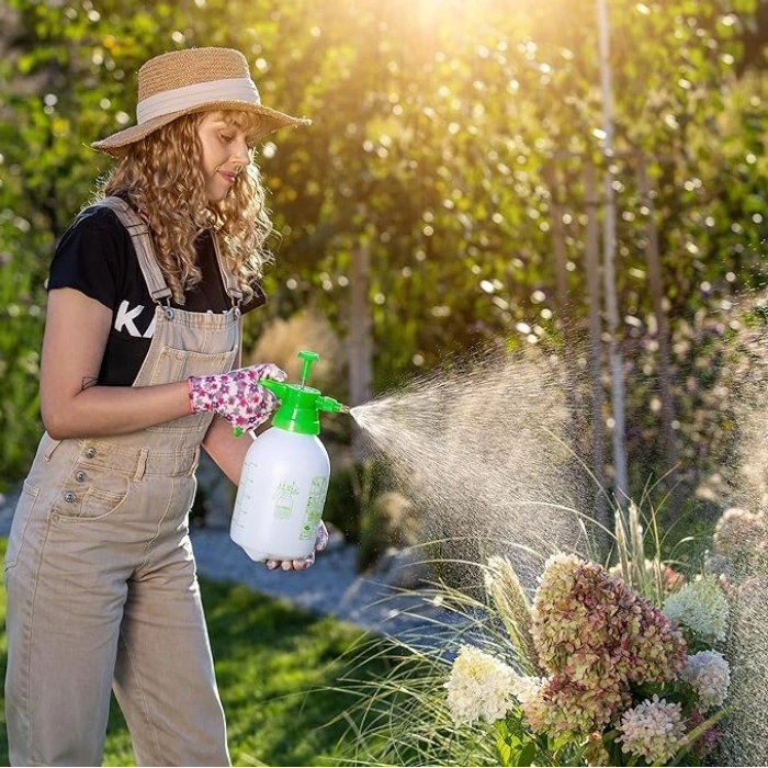 2 litre kapasiteli el püskürtücü, haşere kontrolü için etkili