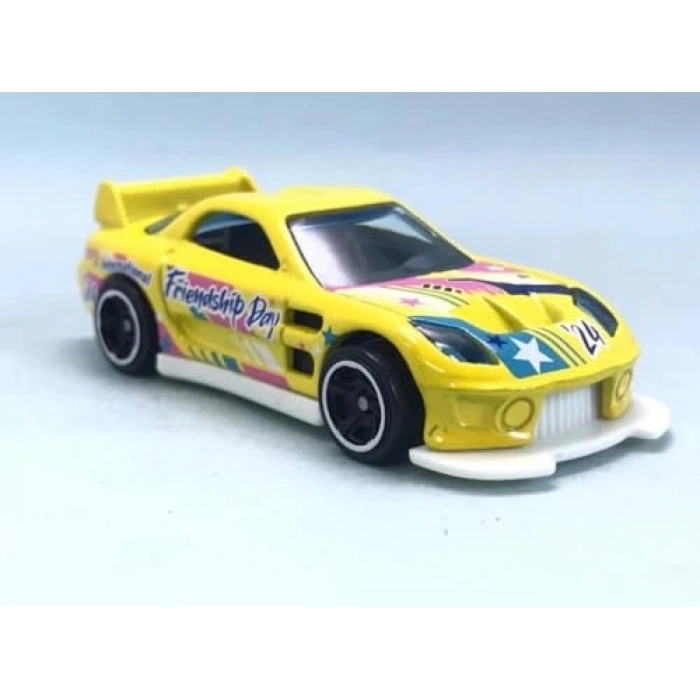 24/Seven Modeli, Tekli Araba ile Eğlenceli Yarış