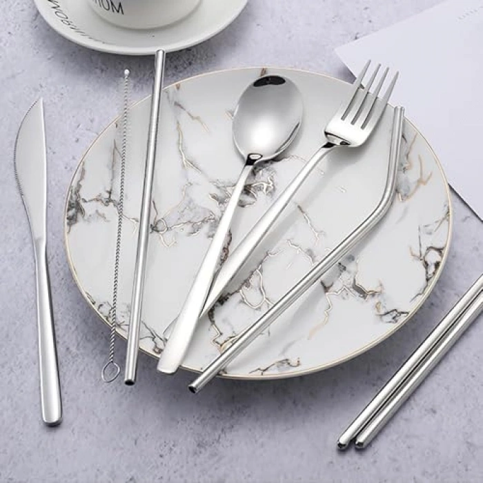 8 parça çantalı yolculuk seti, paslanmaz çelik malzemeden