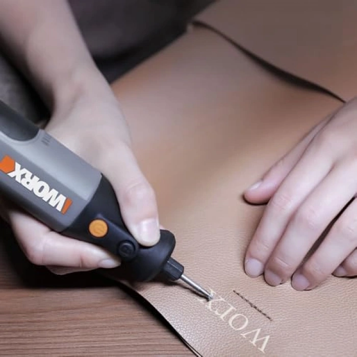 8 Volt Devir Ayarlı Elektrikli Gravür Makinesi, 21 Parça Aksesuar ile